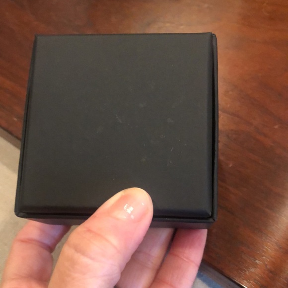 CHANEL Golden Ring - Picture 9 of 9